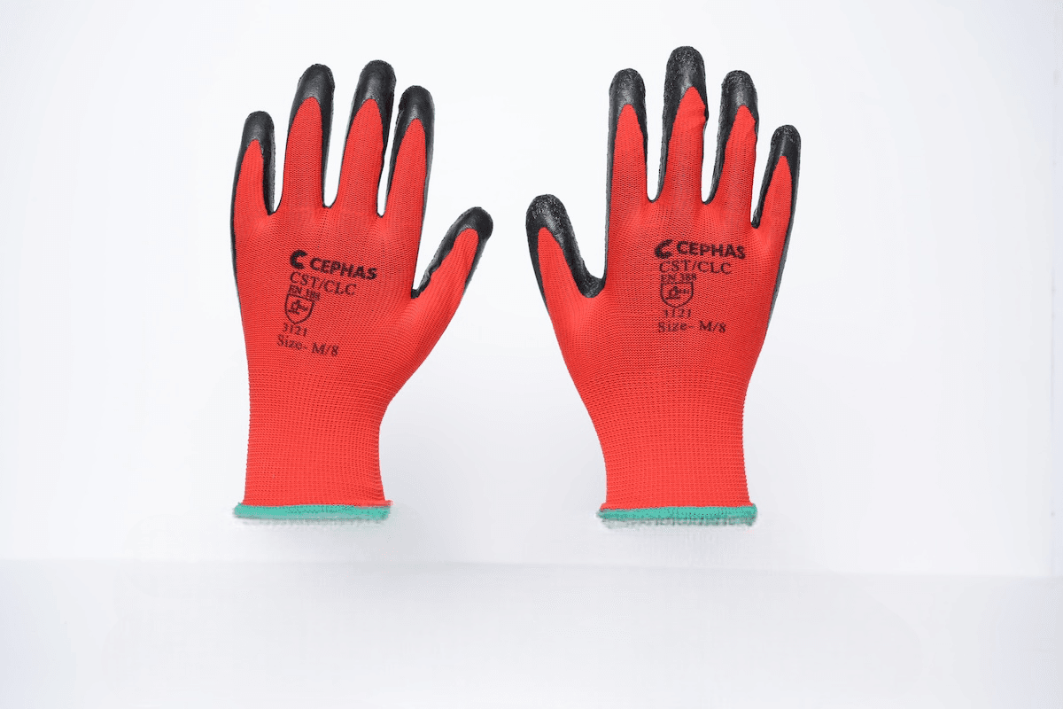 CST CLC — Crinkle Latex Coated Red thumbnail 3