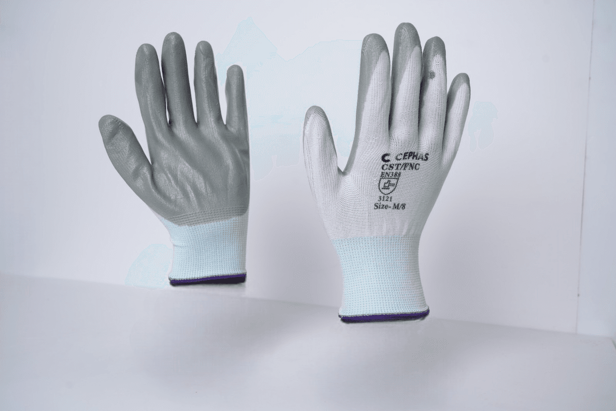 CST FNC — Flat Smooth Nitrile Oil Grip